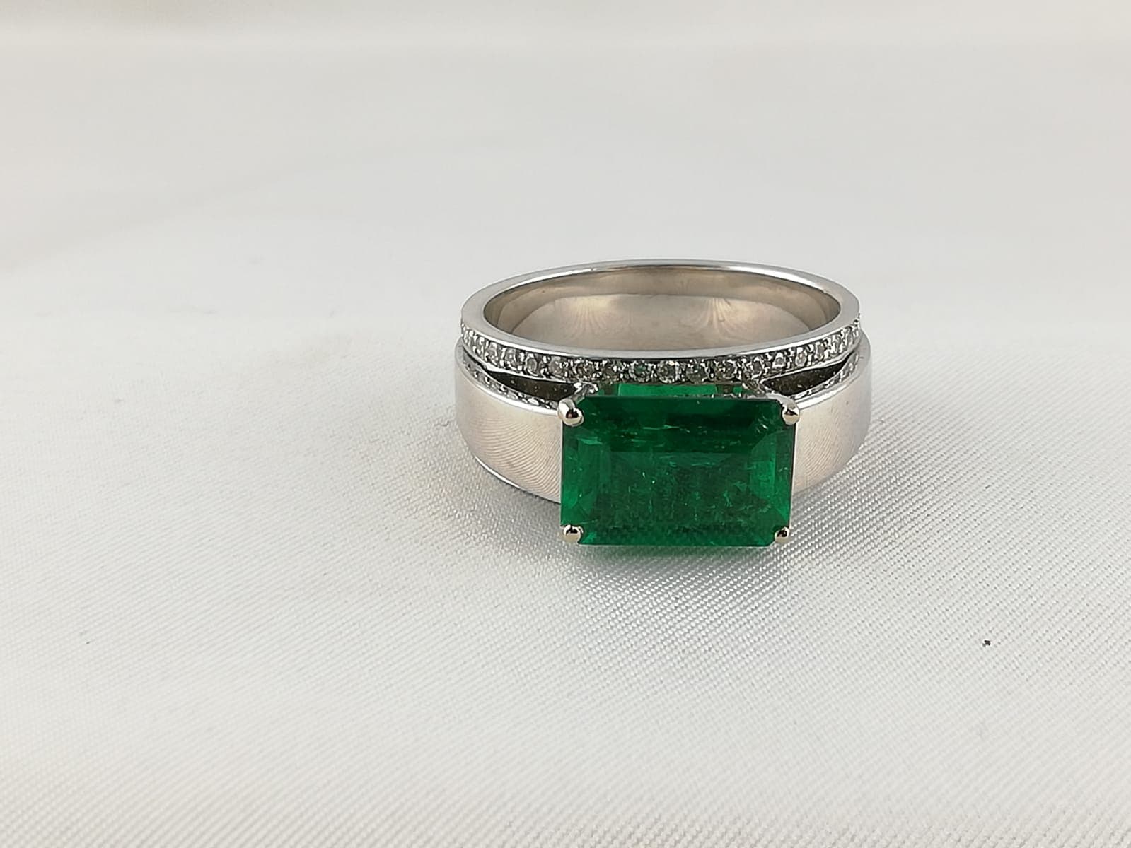 Rachat de bijoux anciens et modernes à Paris 9e